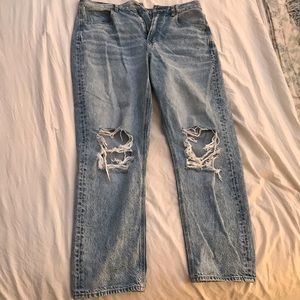 Women’s AE mom jeans